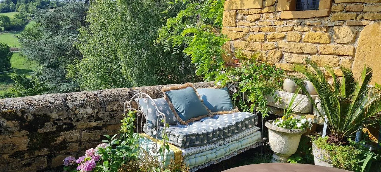 Holiday home Gite De St Clair Ville-sur-Jarnioux