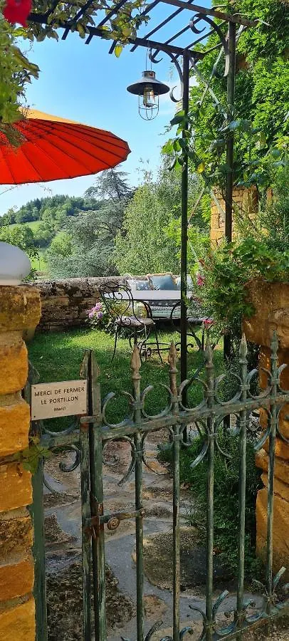 Gite De St Clair Ville-sur-Jarnioux France