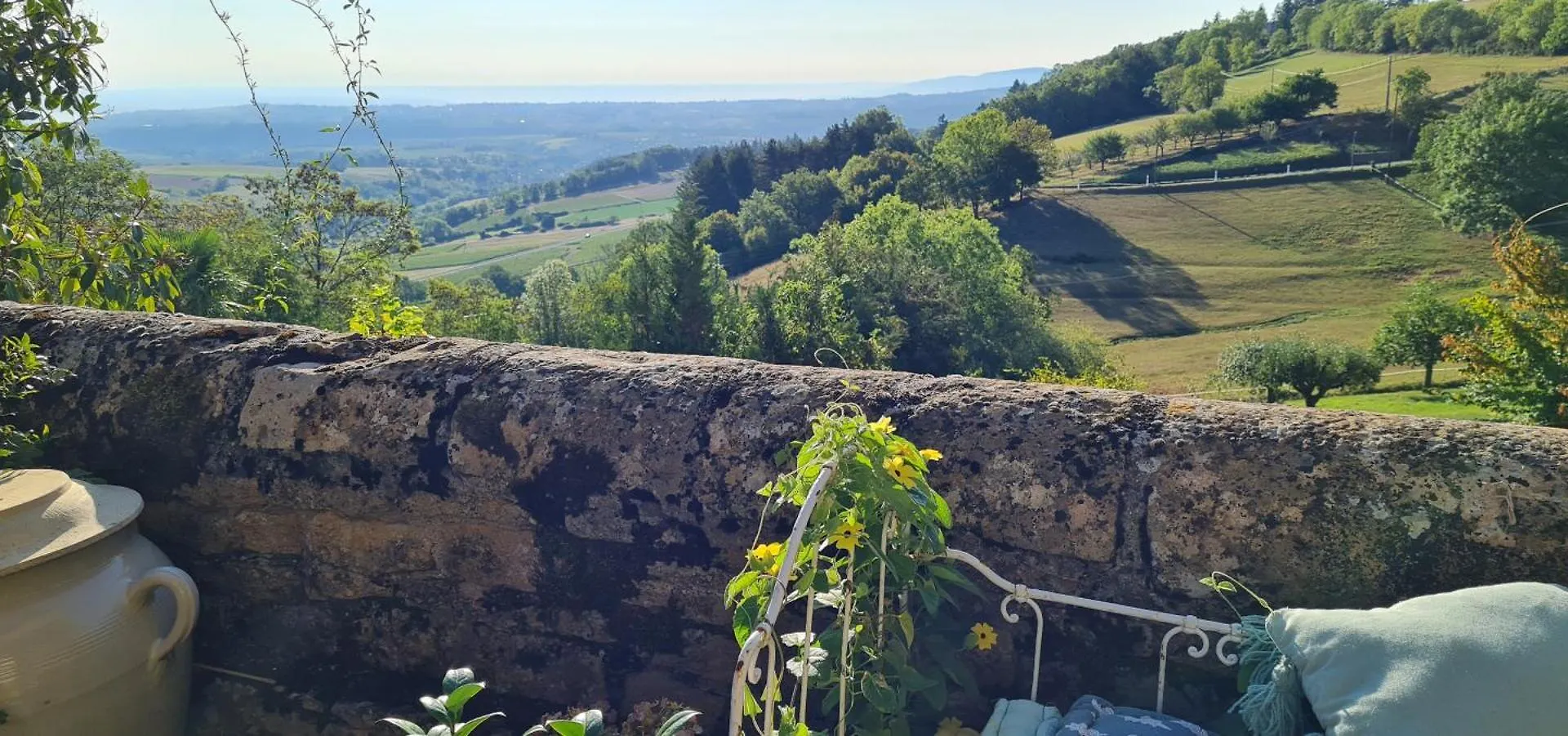 Holiday home Gite De St Clair Ville-sur-Jarnioux