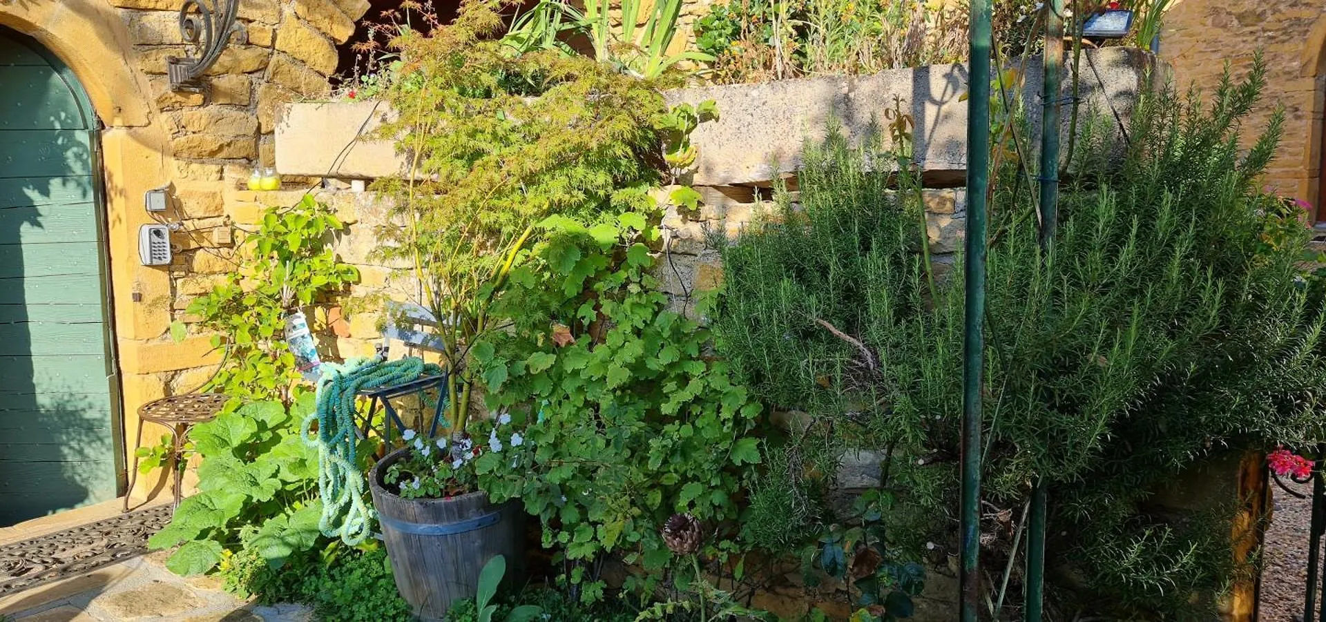 Gite De St Clair Ville-sur-Jarnioux France