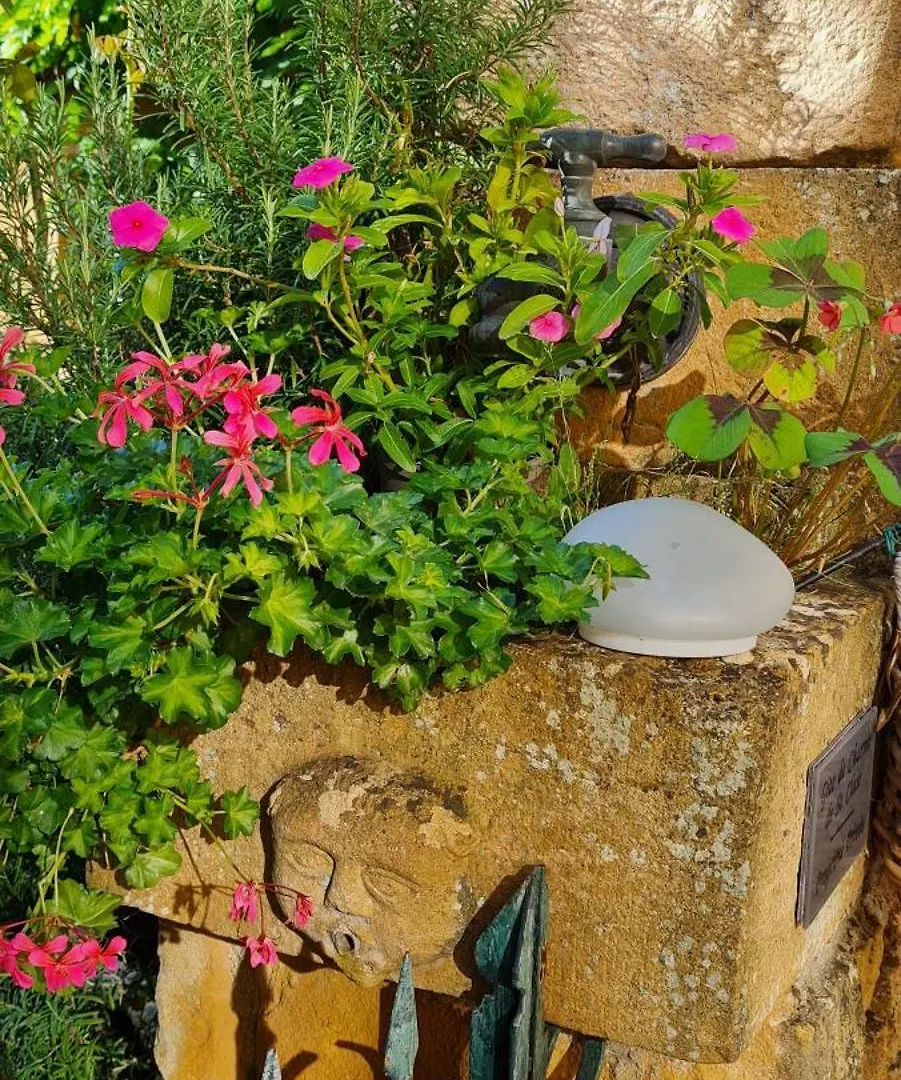 Holiday home Gite De St Clair Ville-sur-Jarnioux